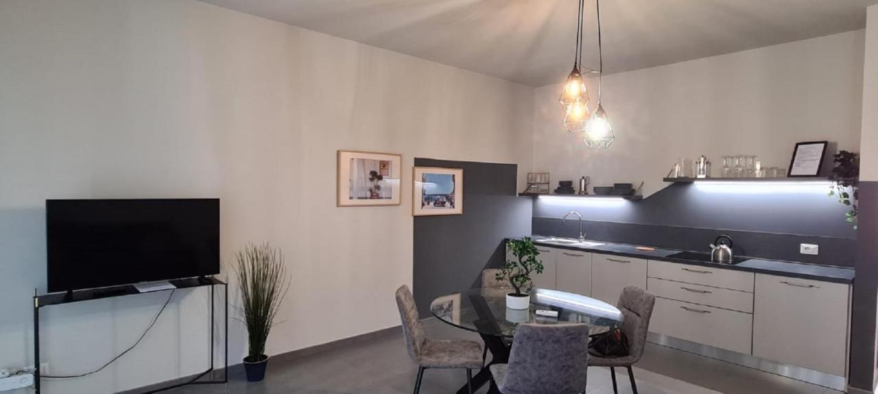 Etna Suite Design Apartments Catane Extérieur photo